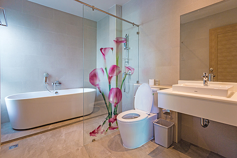 Bathroom 2 Bedrooms Pool Villa Phuket : Yipmunta Pool Villa Phuket